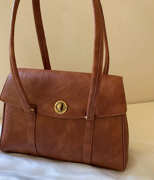 Commuter Bag.Large Capacity Handbag.High Quality Shoulder Bag.Fashionable Handbag.2WAY Bag